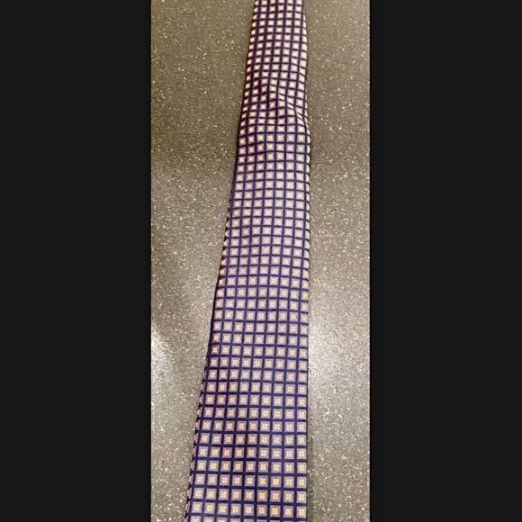 TOMMY HILFIGER Silk Navy Blue/Gold Square Tie EUC - Picture 1 of 5